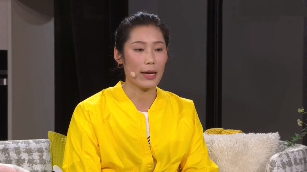 我们都非常支持他，也为他感到非常高兴，他是一个值得尊重的人。